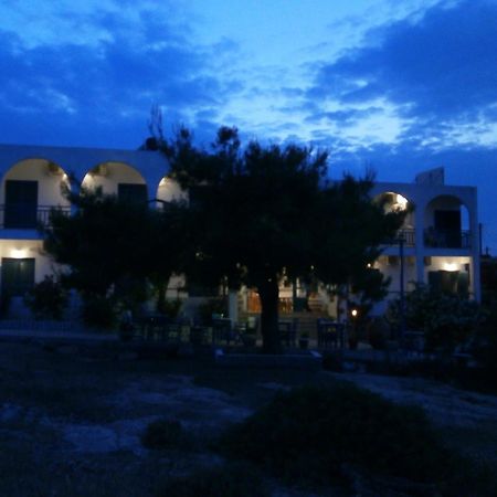 Hotel Flisvos Megalochori  Exterior photo