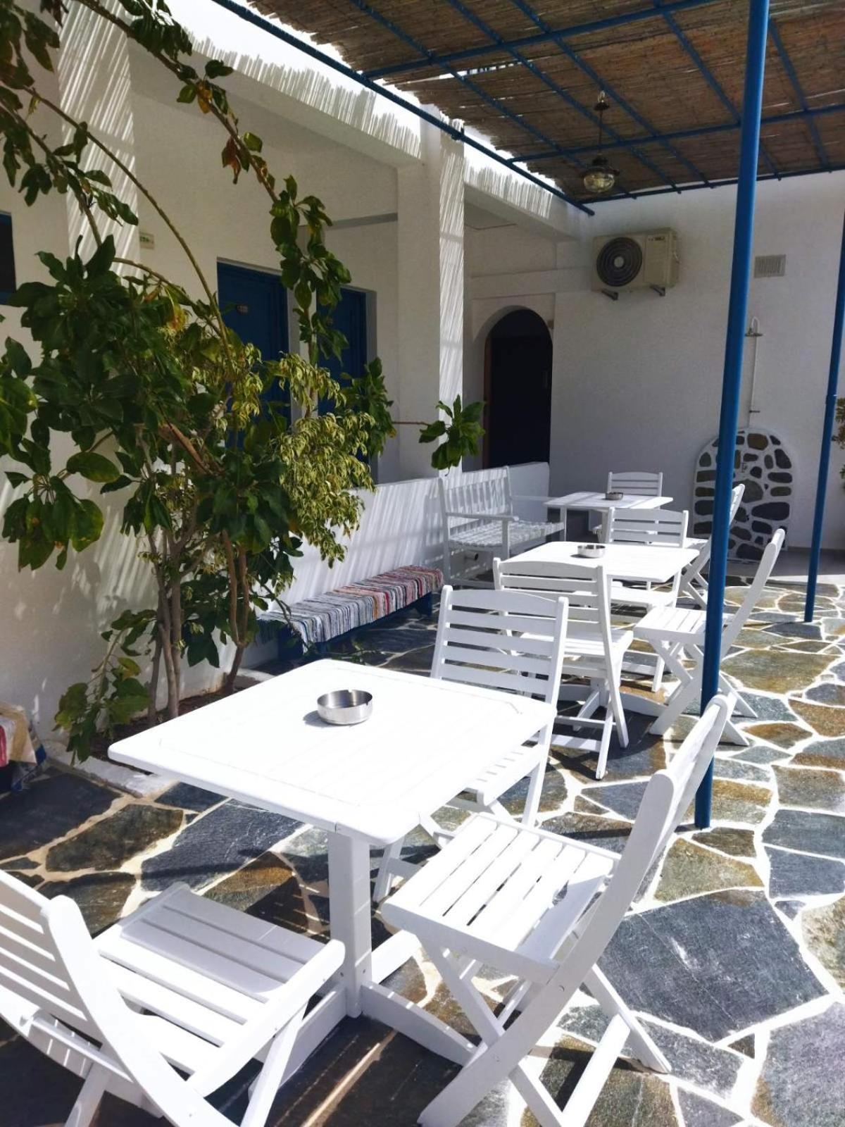 Hotel Flisvos Megalochori  Exterior photo